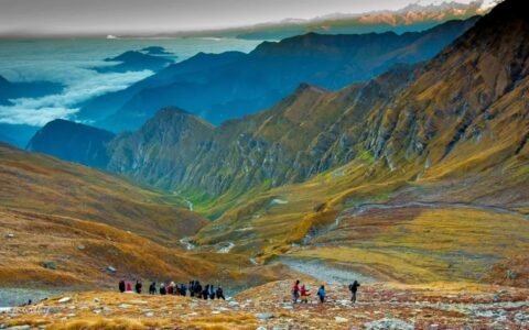 Roopkund Skeleton Lake Trek